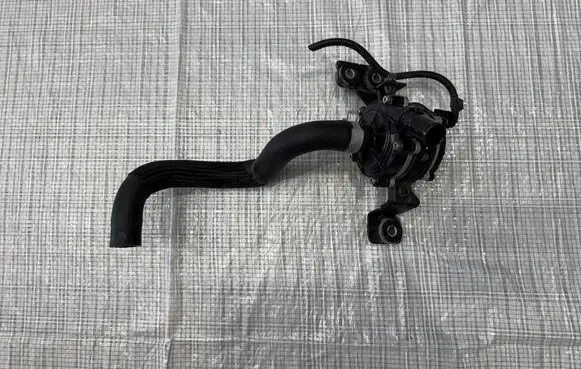KIA Niro Water pump 369002BKH1