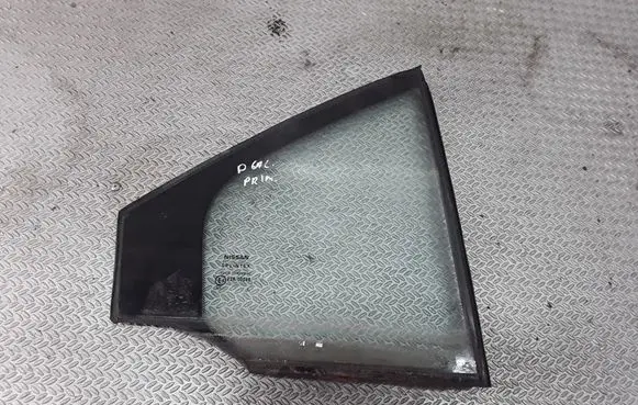 Rear vent window glass
