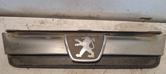 Peugeot Boxer Front grill 1304703070 T3162