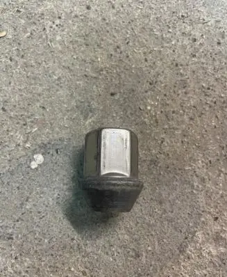 Land Rover Discovery Sport Nuts/bolts 