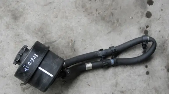 Iveco Daily 6th gen Power steering fluid tank/reservoir 130KM