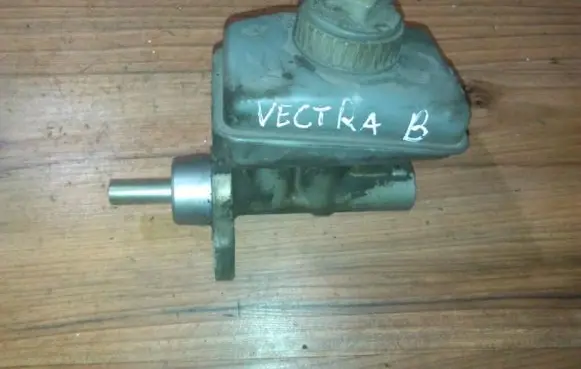 Opel Vectra B Master brake cylinder 5540fbb7