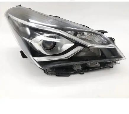 Toyota Yaris Headlight/headlamp 0D-198