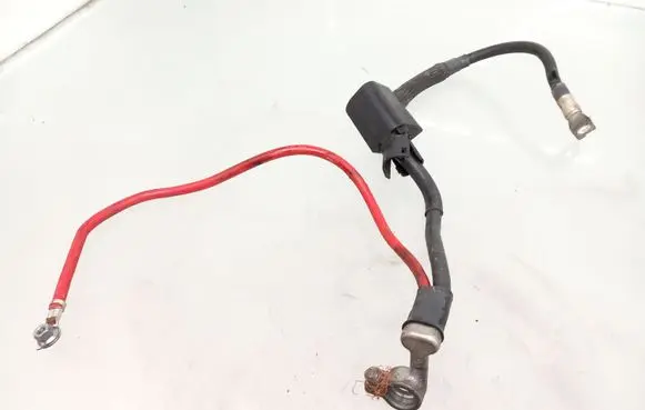 Volkswagen Caddy Positive cable (battery)