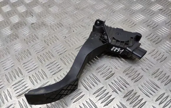 Skoda Octavia Mk3 (5E) Accelerator throttle pedal 5Q1723503H