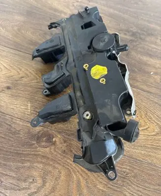 Renault Master III Rocker cam cover 118304798R