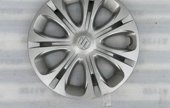 Suzuki SX4 R16 wheel hub/cap/trim 4325054P00