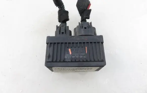 Opel Astra J Glow plug pre-heat relay 51299045 55557761