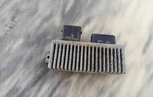 Opel Vivaro Glow plug pre-heat relay RCS812 8200558438A