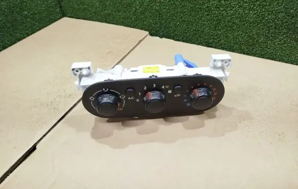 Renault Trafic III (X82) Climate control unit 30080060 1093049AC 1912014
