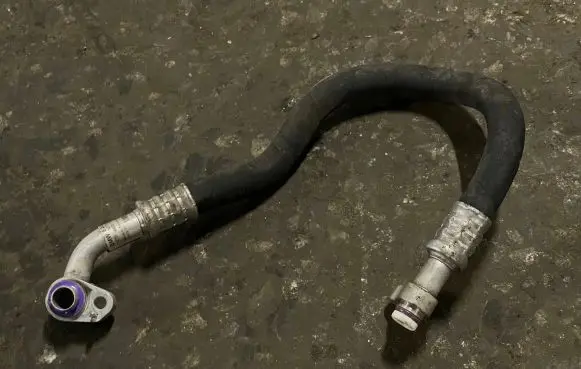 BMW 4 F36 Gran coupe Air conditioning (A/C) pipe/hose 9337135 AC00100835 16666711