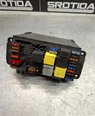 Mercedes-Benz C W203 Fuse module 2095451101