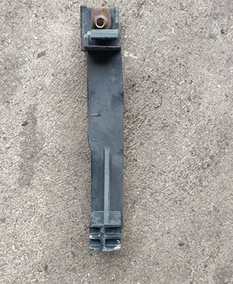 Mercedes-Benz ML W164 Radiator mount bracket A1645040118