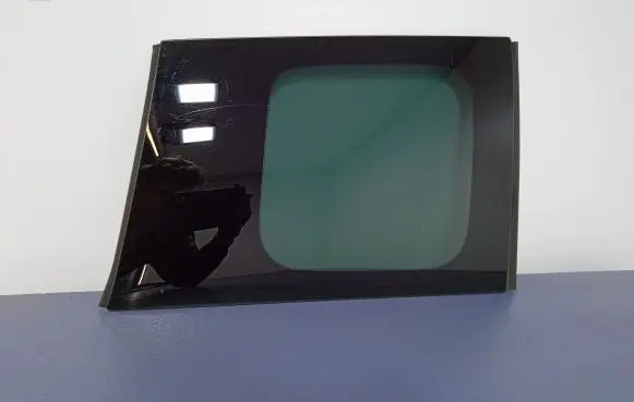 Mazda 5 Rear side window