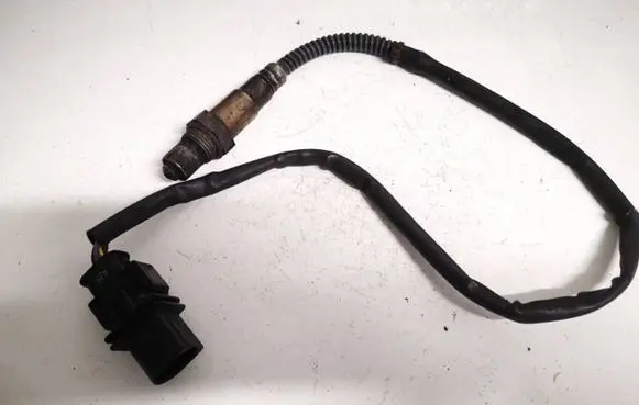 Skoda Octavia Mk2 (1Z) Lambda probe sensor 03g906262a 0281004042043