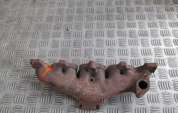 Peugeot 407 Exhaust manifold 9681570480