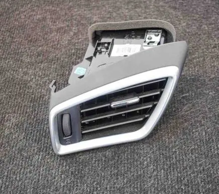 Nissan Qashqai Dashboard air vent grill cover trim 68761HV50A30490001