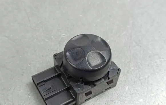Alfa Romeo Stelvio Seat control switch 56046232AB