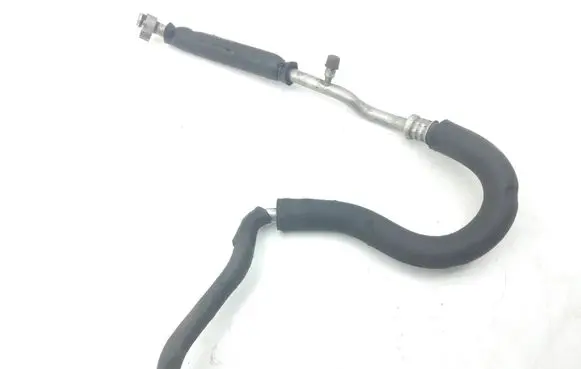Land Rover Discovery 3 - LR3 Air conditioning (A/C) pipe/hose