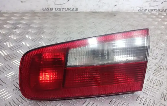 Renault Laguna II Tailgate rear/tail lights 8200002476