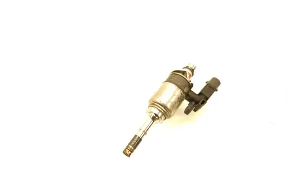Skoda Octavia Mk3 (5E) Fuel injector 04E906036AN
