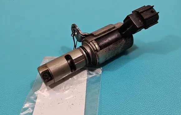Ford C-MAX I Camshaft position sensor 4V5G-6L713-BE IMPRK1471494