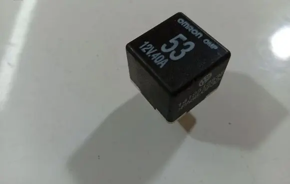 Volkswagen Polo IV 9N3 Other relay 141951253B