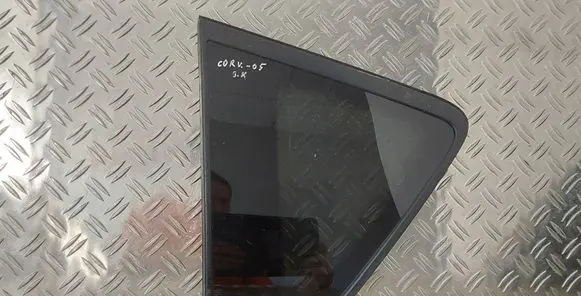 Toyota Corolla Verso AR10 Rear side window 43R006723