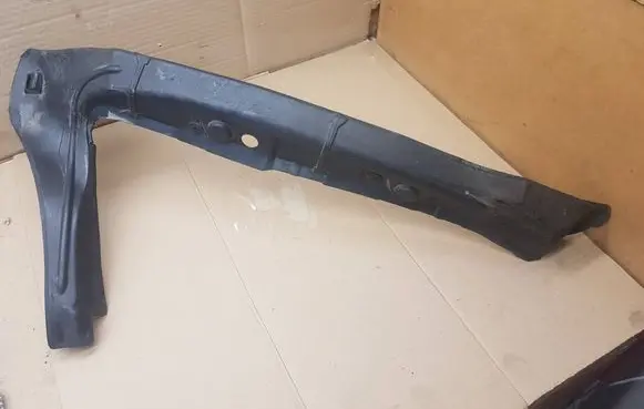 Audi A5 8T 8F Fender end trim 8T0821111A