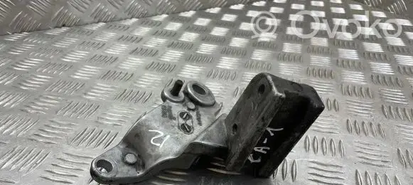 Volvo V70 Engine mounting bracket 31293542