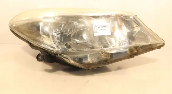 Toyota Yaris Headlight/headlamp 0D79