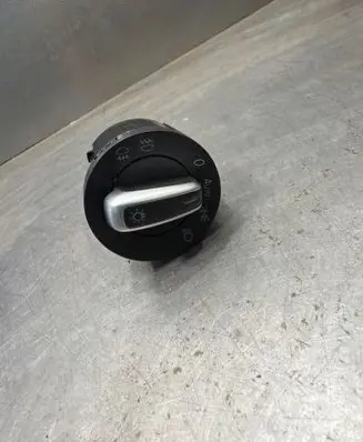 Volkswagen PASSAT B7 Light switch 3C8941431A 0431