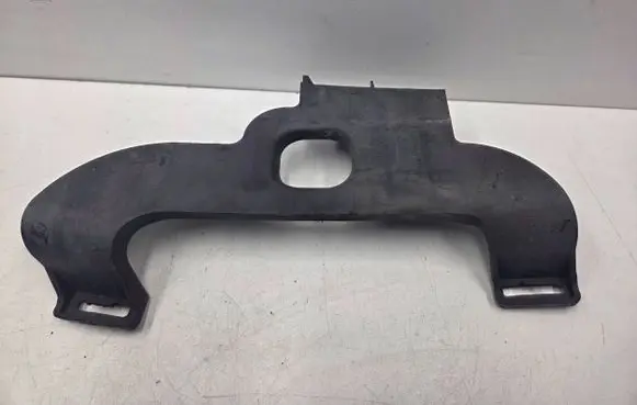 Mercedes-Benz C W204 Front bumper mounting bracket A2048850316 2048850316
