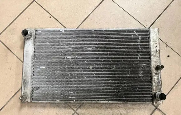 BMW 5 E60 E61 Coolant radiator 7795878