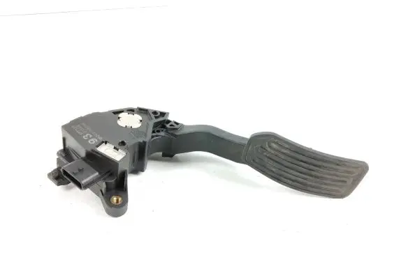 Nissan Note (E12) Accelerator throttle pedal 180021HM0B 17713B E01349