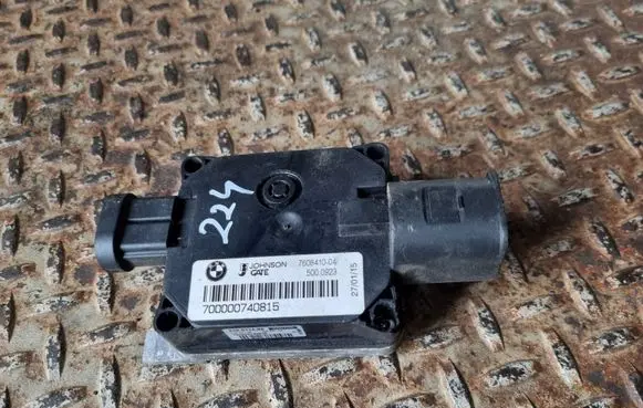 BMW 1 F20 F21 Coolant fan relay 7608410 9400114