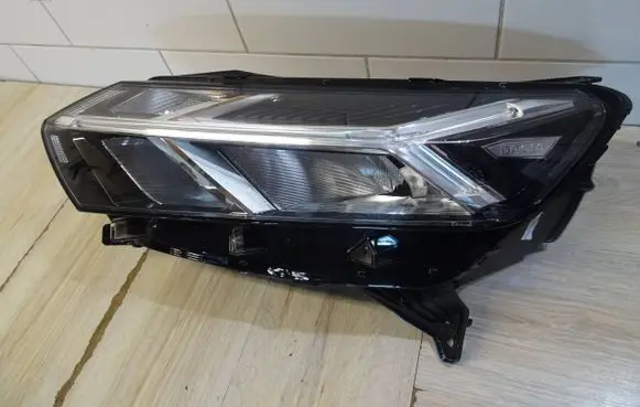 Dacia Sandero III Headlight/headlamp 260607219R
