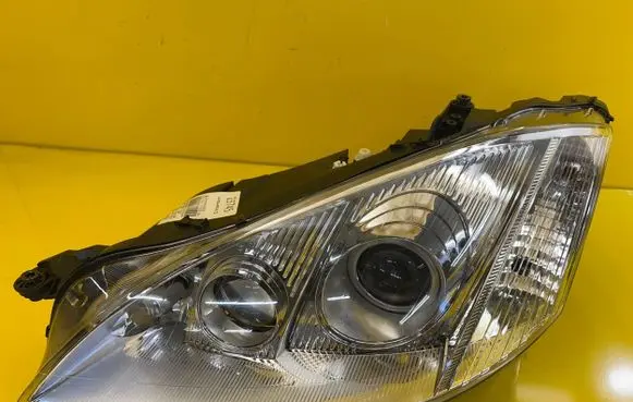 Mercedes-Benz S W221 Headlight/headlamp A2218200761