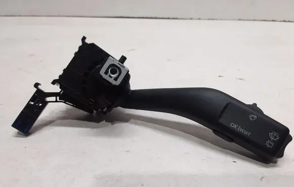 Skoda Octavia Mk2 (1Z) Wiper control stalk 1K0953519A