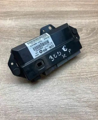 Chrysler 300 - 300C Door control unit/module 56038722AL P56038722AL