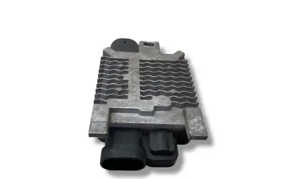 Ford Focus Fan control module 940002906 500013506709