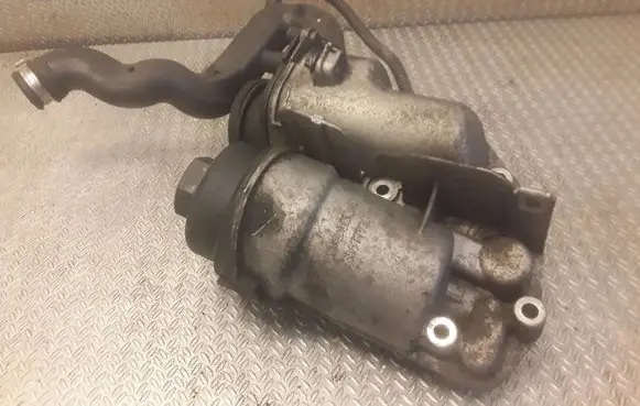 Volvo S80 Oil filter cover 30677920