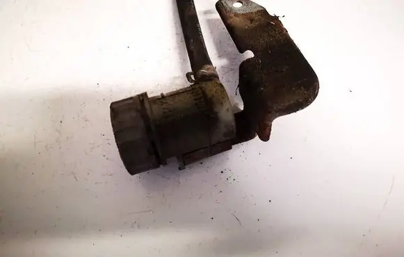 Brake fluid reservoir