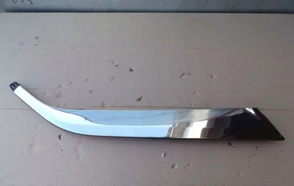 Peugeot 5008 II Rear side glass trim 9827008877