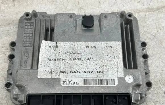 Peugeot 308 Engine control unit/module 9644692380 EDC16C34 9664843780