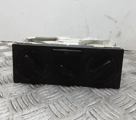 Volkswagen Golf IV Interior fan control switch 