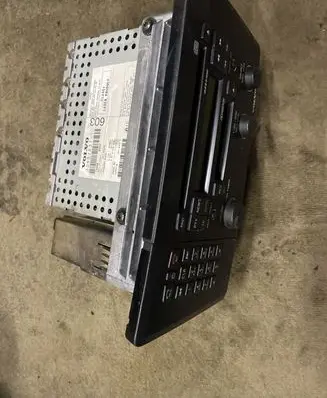 Volvo XC70 Radio/CD/DVD/GPS head unit