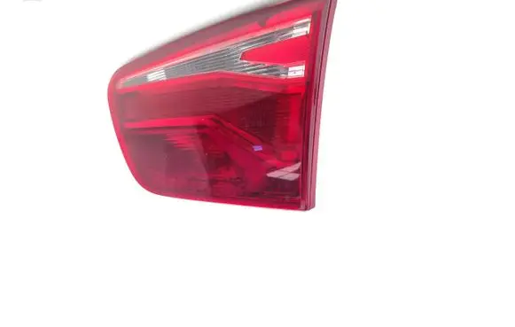 Seat Alhambra (Mk2) Tailgate rear/tail lights 7N5945094F 89504985