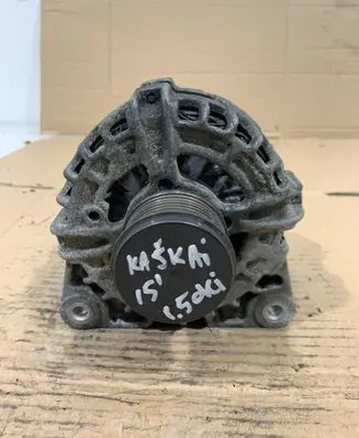 Nissan Qashqai Generator/alternator 231004EA0AE