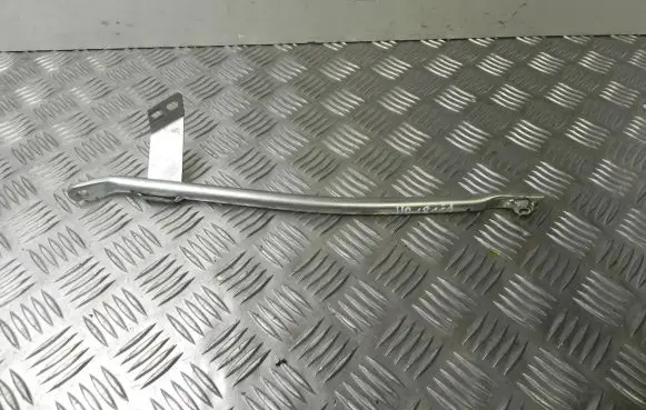Jaguar I-Pace EGR valve cooler bracket J9D3043B58AA VD18181